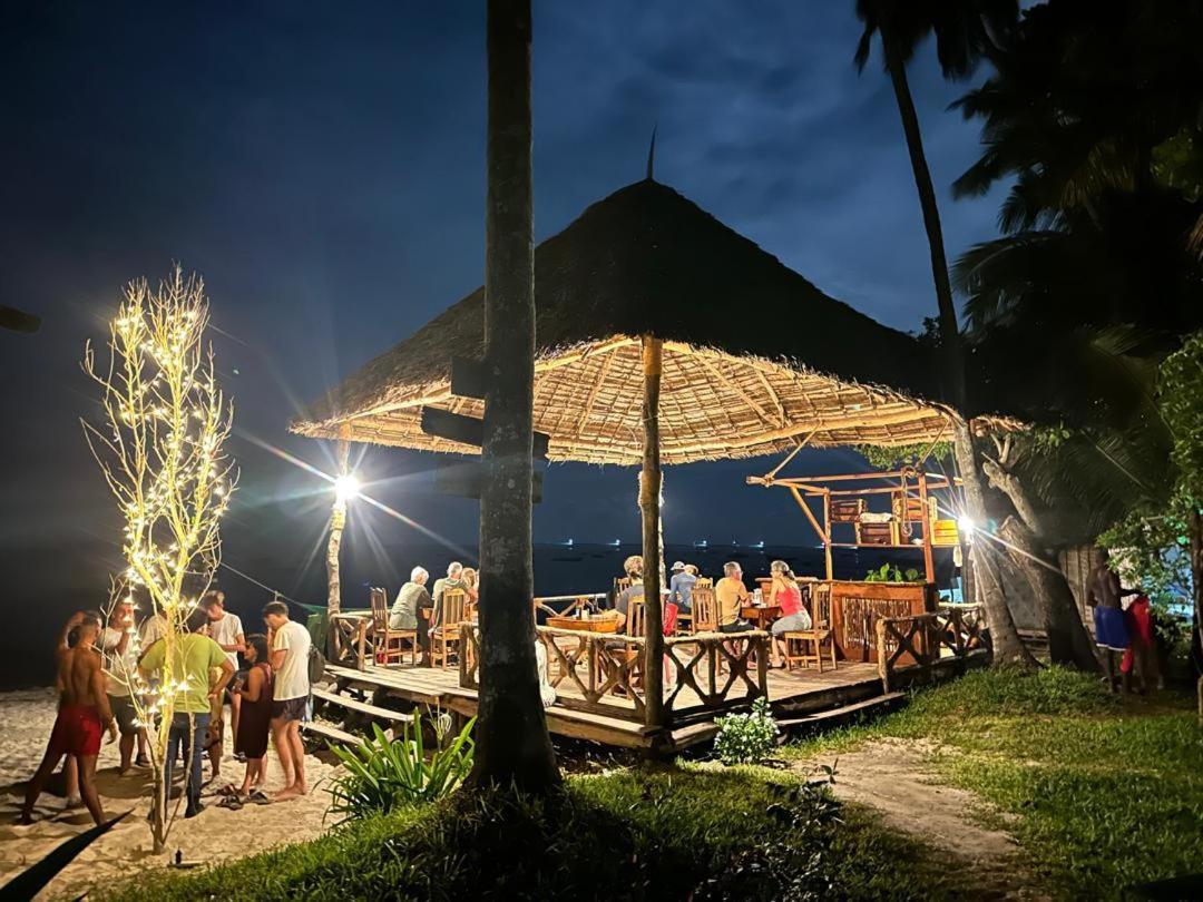 Juani Beach Bungalows Kilindoni Extérieur photo
