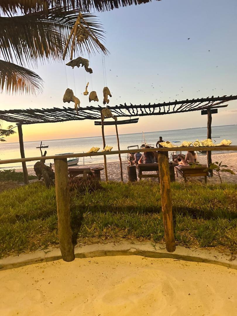 Juani Beach Bungalows Kilindoni Extérieur photo