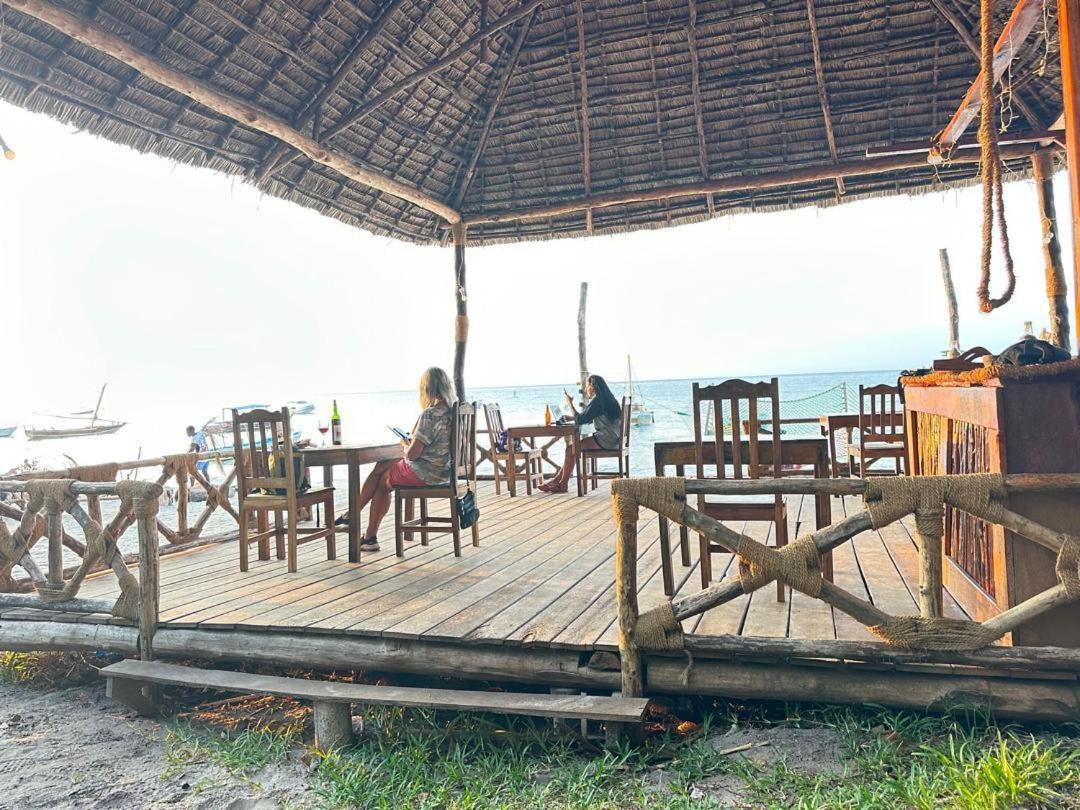 Juani Beach Bungalows Kilindoni Extérieur photo